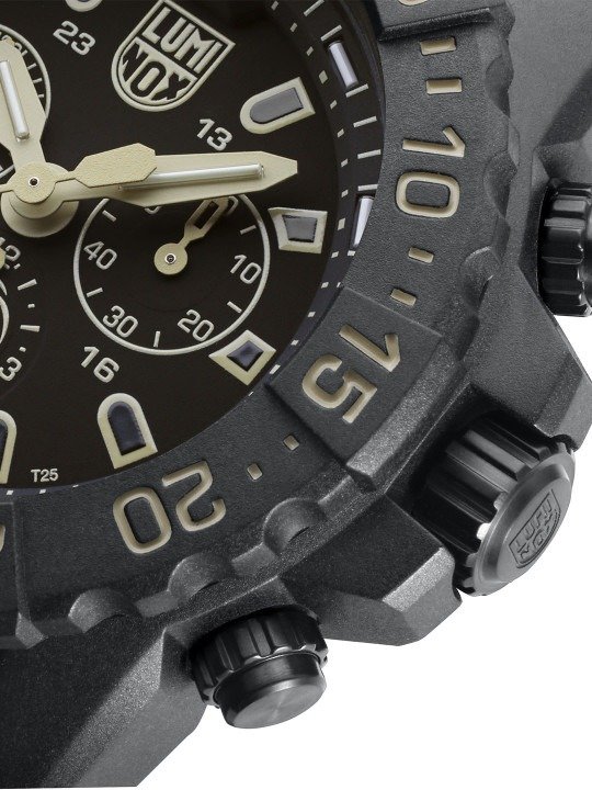 XS.3590.NSF.SET Watch - Image 7
